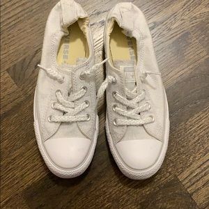 never worn converse with elastic back